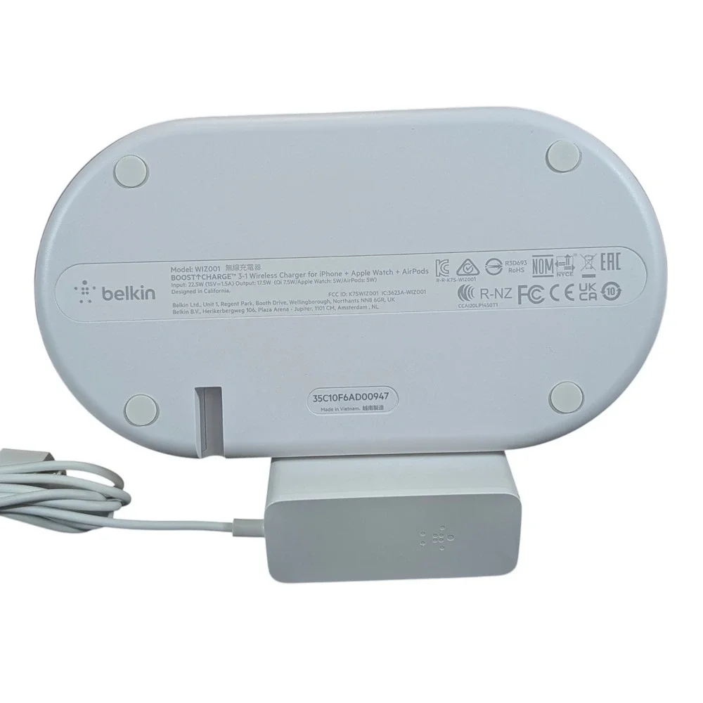 Bb4 Belkin 3-in-1 Wireless Charger Model WIZ001 for iPhone, Apple Watch, AirPods